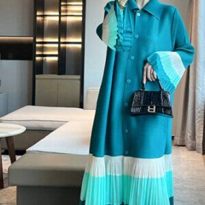 NWOT Teal & Aqua Accordion Dress